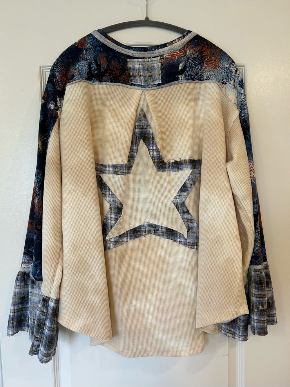 NWOT POL Cream Star Patch Long Bell Sleeve Shirt, Size Large - Picture 5 of 10